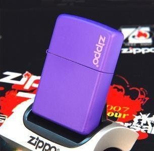 ZIPPO���C(j��) �φ���